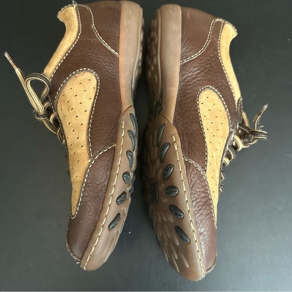 BORN Women's Tan Brown Size US 7 EU 38 Lace Up Leather Bowling Style Shoes - Picture 8 of 11